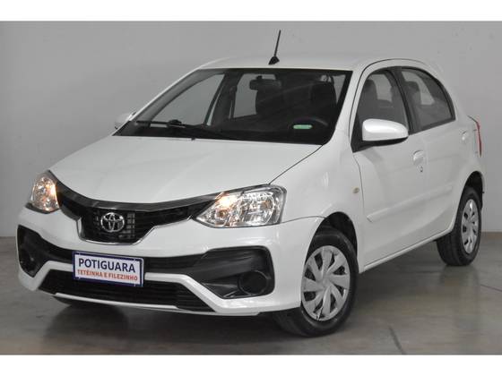 TOYOTA ETIOS 1.5 XS 16V FLEX 4P MANUAL TOYOTA ETIOS 1.5 XS 16V FLEX 4P MANUAL